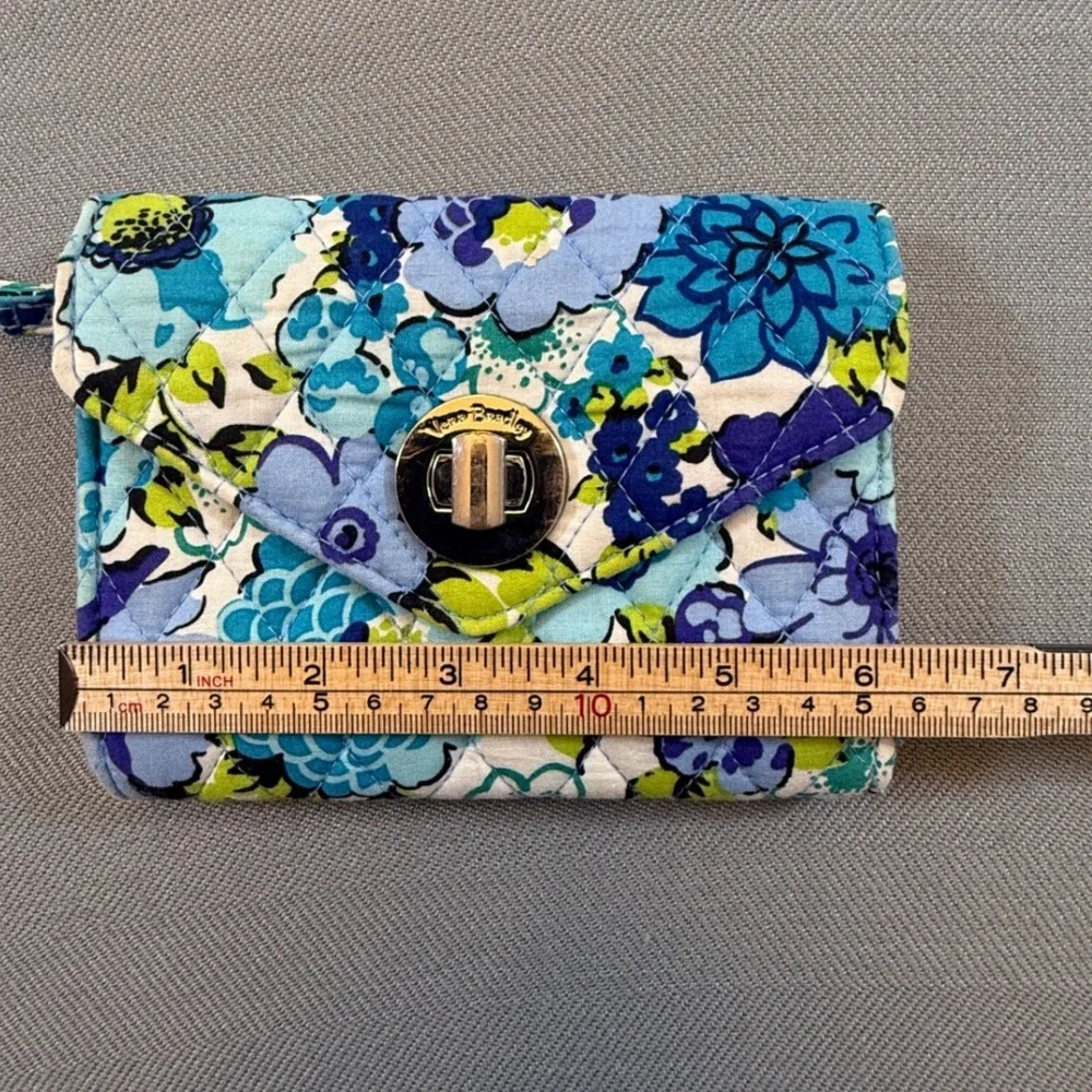 Vera Bradley Turnlock Wallet Wristlet Blue Green Floral Quilted Cotton Small - Picture 6 of 8